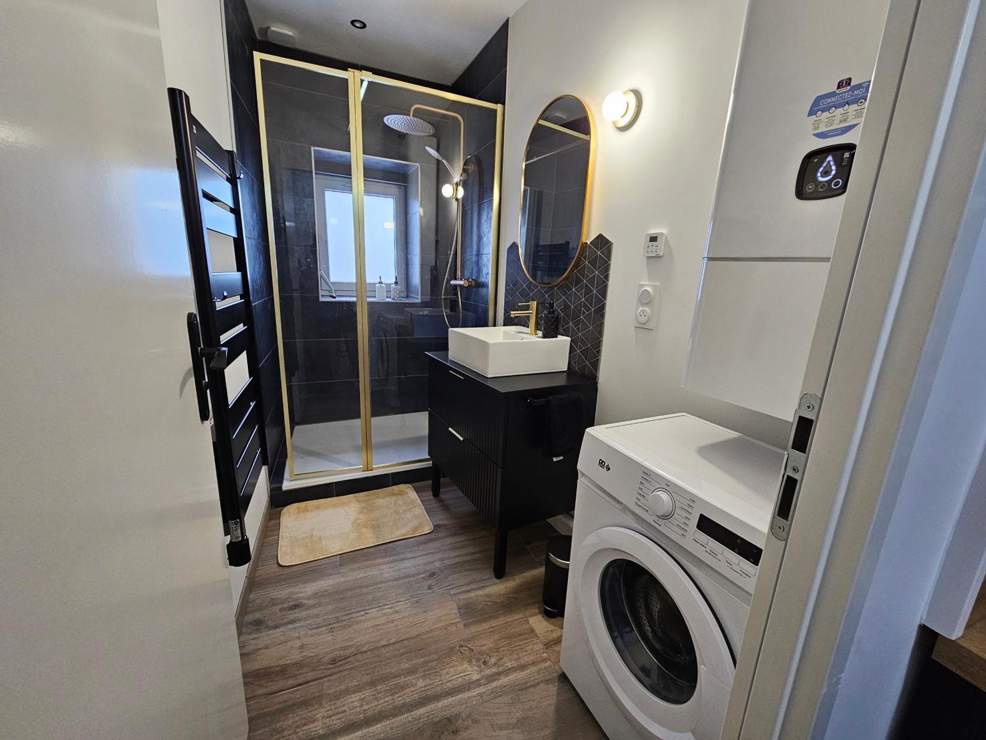 Suite Chic, Contemporaine Au Pied De La Cathedrale Vienne  Ngoại thất bức ảnh